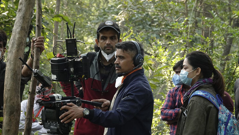  Sherni on location. Director Amit Masurkar with writer Aastha Tiku. Photo courtesy Amazon Prime.