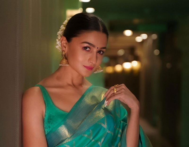 Alia Bhatt dazzles in green saree during 'RRR' promotions
