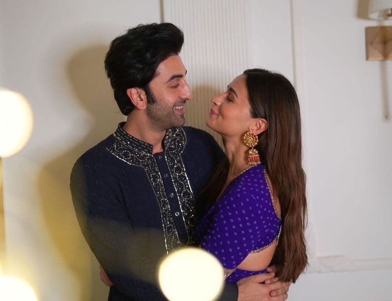 Is 'R' a lucky factor? Alia Bhatt blushes as reporter hints at Ranbir Kapoor