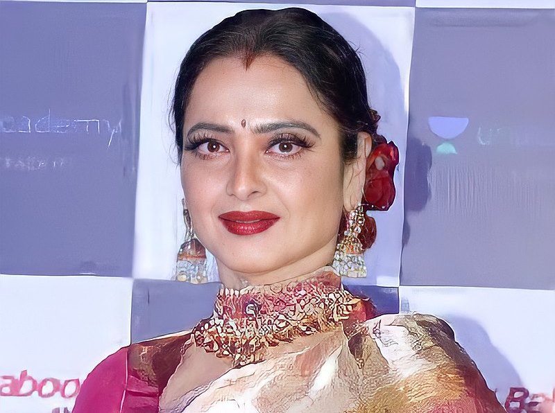 'Relationship expert' Rekha leaves everyone in splits with married men remark at Indian Idol