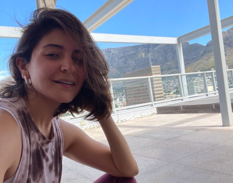 Check out Anushka Sharma's sweaty selfie she posted on Instagram for fans