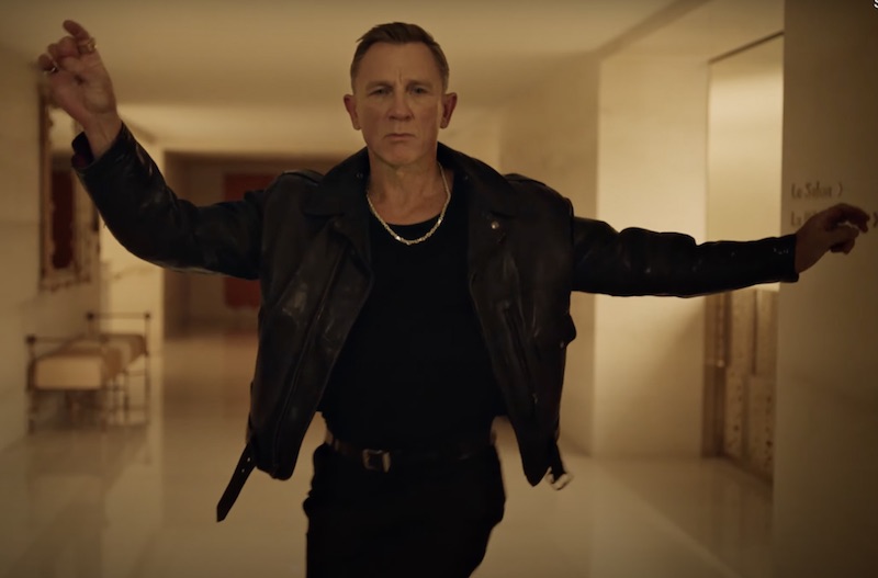 007 Daniel Craig transforms into a passionate dancer for new Vodka ad