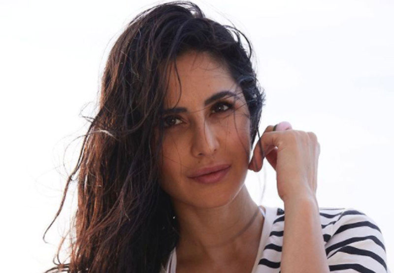 Katrina Kaif looks stunning in simple T-shirt, check out her latest Instagram image