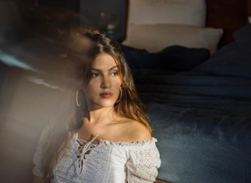 Rhea Chakraborty looks gorgeous in her latest Instagram pic, check out now