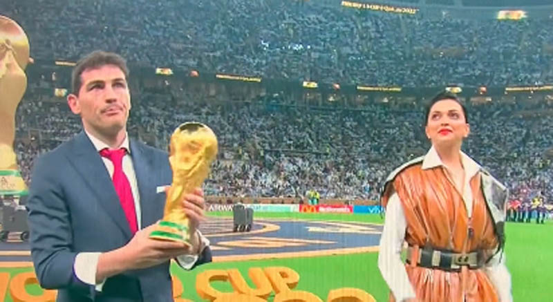Deepika Padukone, Iker Casillas unveil FIFA World Cup Trophy ahead of final clash