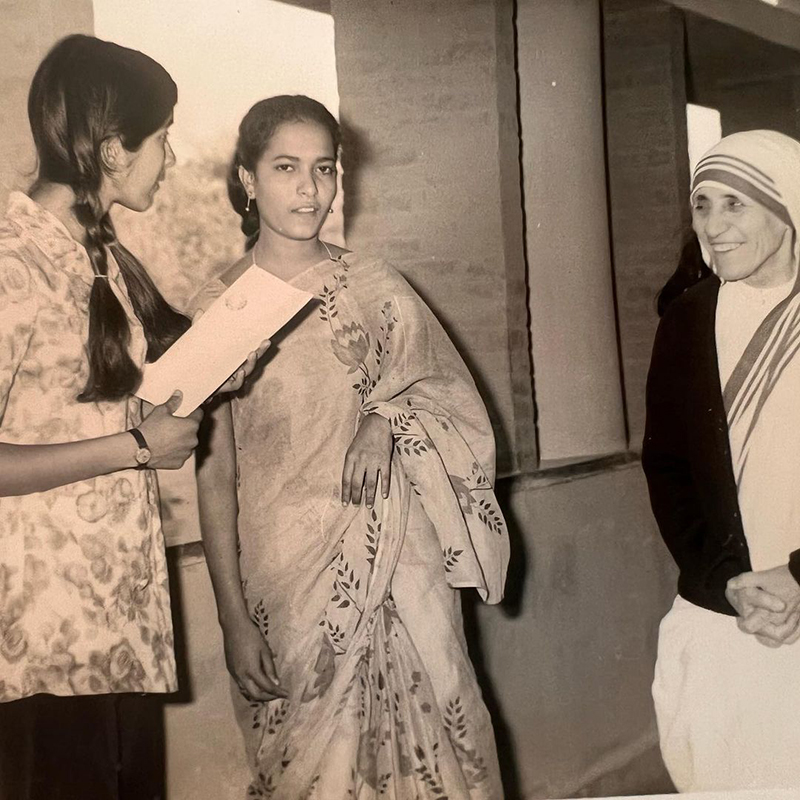 Neena Gupta once met Mother Teresa, Masaba shares throwback image of the meeting on Instagram