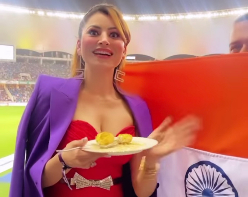 Urvashi Rautela attends India-Pak match after saying 'I don't watch  cricket' | Indiablooms - First Portal on Digital News Management