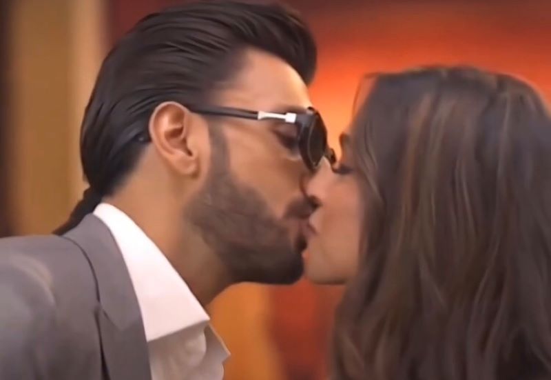 Ranveer Singh gatecrashes Deepika Padukone's 'Time' interview, couple indulge in kisses