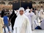 'May Allah accept our umrah': Hina Khan visits Mecca
