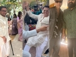 Akshay, Mohanlal perform bhangra as Aamir Khan walks with stick at Disney Star India head's family wedding