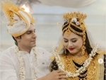 Randeep Hooda marries girlfriend Lin Laishram, shares pictures from his traditional Manipuri wedding