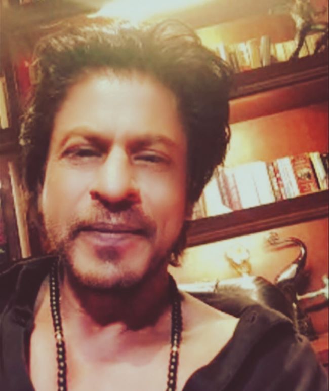 Shah Rukh Khan wins heart again by fulfilling 'last wish' of fan battling terminal cancer