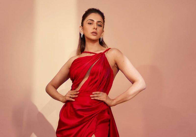 Rakul Preet Singh ups the glam quotient with new Instagram pictures