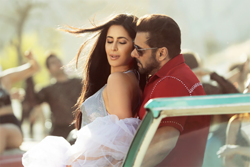 'Tiger 3': Salman Khan, Katrina Kaif's dance number 'Leke Prabhu Ka Naam' out now