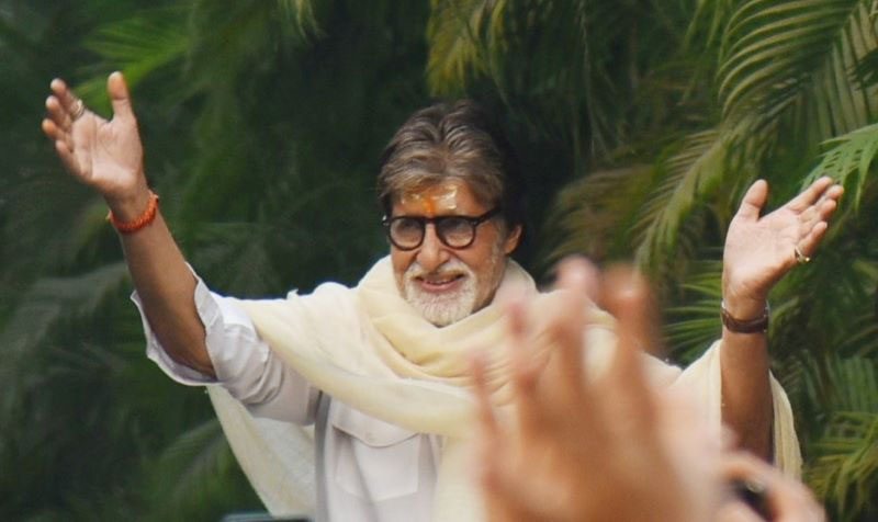 Amitabh Bachchan calls reports of his angioplasty 'fake news'