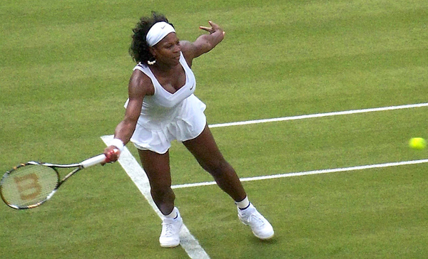 Australian Open: Serena reach semis