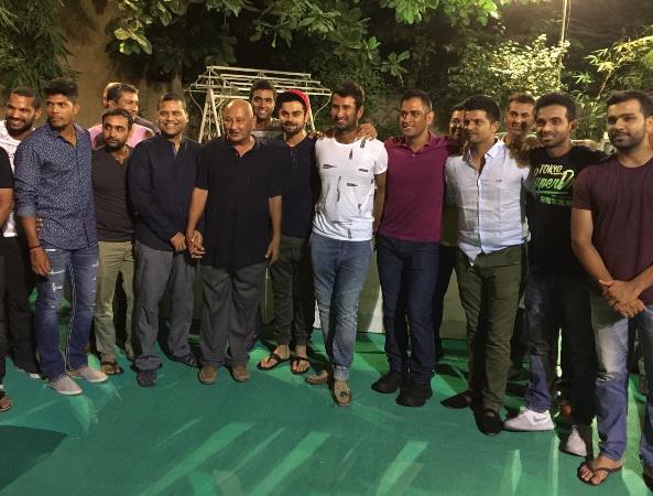 Indian cricketers dine at Cheteshwar Pujara's residence 