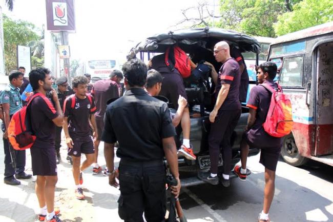 Fire scare in India team bus in Dhaka