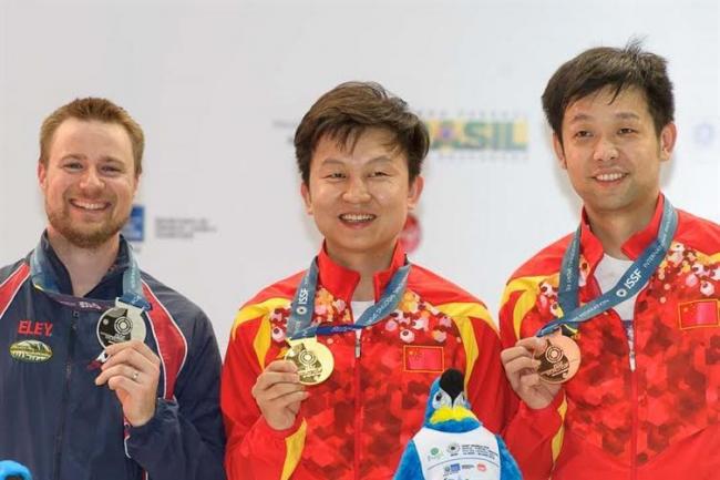 Final day's double brings the People's Republic of China on top of the medal standings in Rio