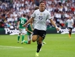 Gomez guarantees top spot for Germany