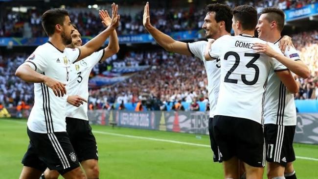 Germany go through the gears to see off Slovakia