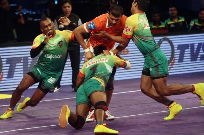 Patna Pirates begin their title defence emphatically