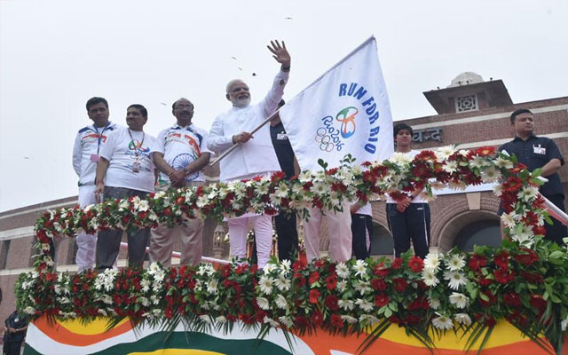 PM Modi flags off 'Run For Rio' in Delhi 