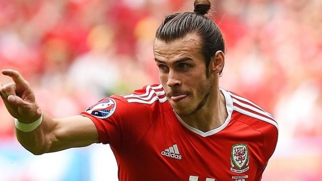 Wales beat Slovakia on dream debut