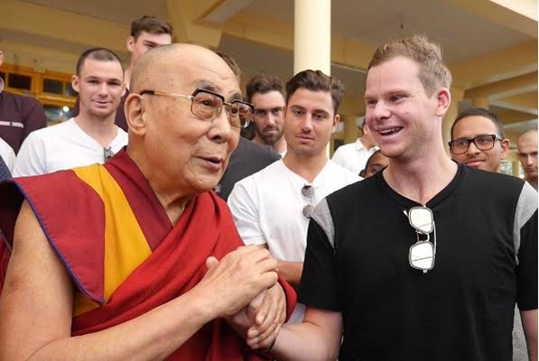 Steve Smith meets Dalai Lama