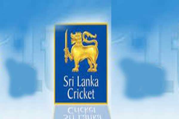 Sri Lankan batsman tries to invent new shot from behind stumps, fails