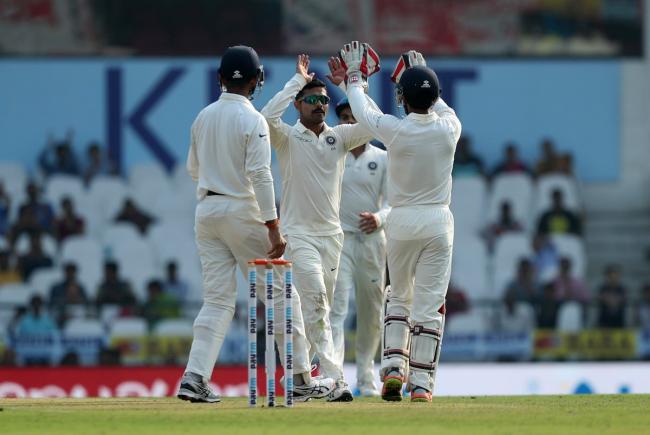 Nagpur Test : India 11/1 in reply to Sri Lanka's 205