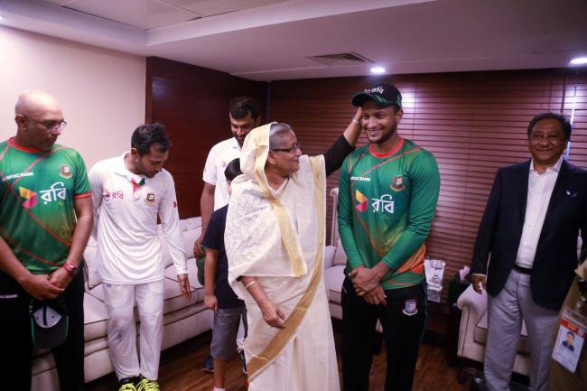Bangladesh announces unchanged squad for second Test against Australia