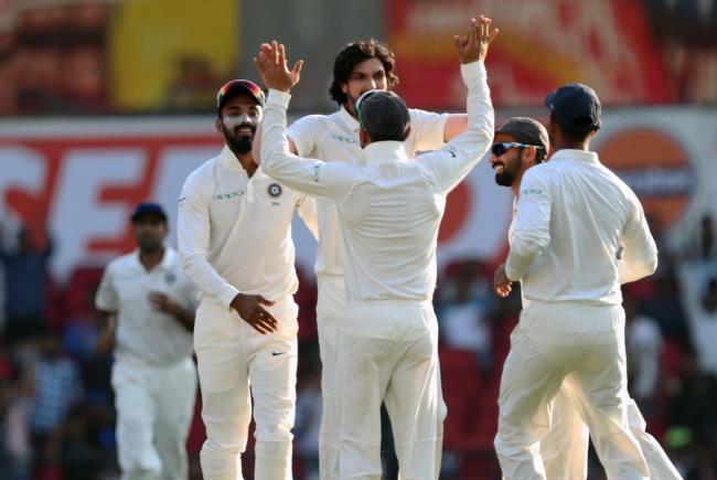 India on verge of winning Nagpur Test, SL 145/8 at lunch