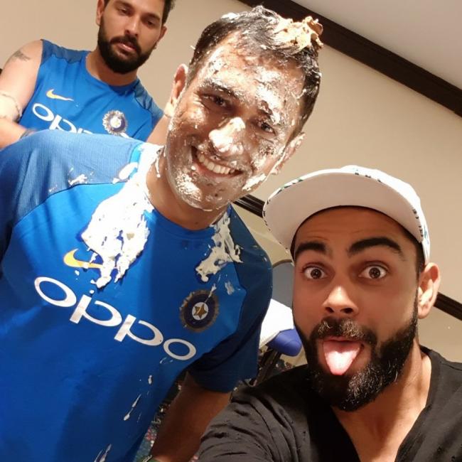 Team India celebrates MSDhoni's birthday