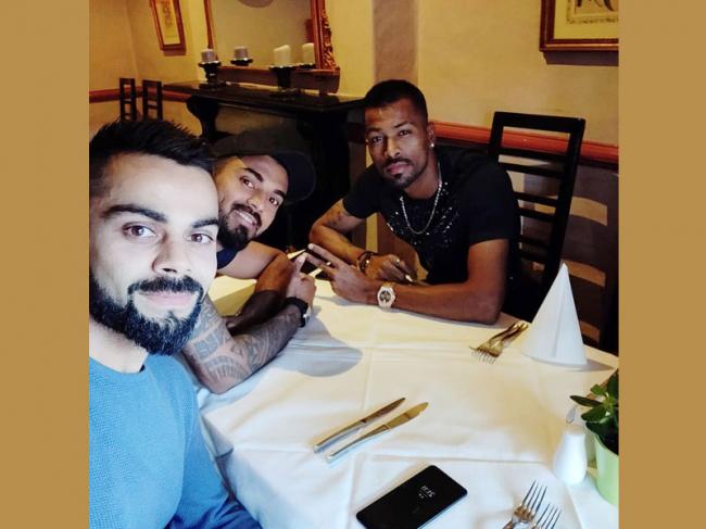 After victory against England, Virat Kohli spends time with teammates