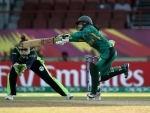 Pakistan get first win, Australia seal semi-final slot