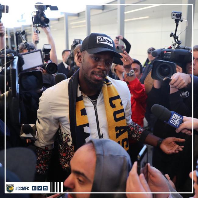 Usain Bolt arrives in Australia to train with football team 