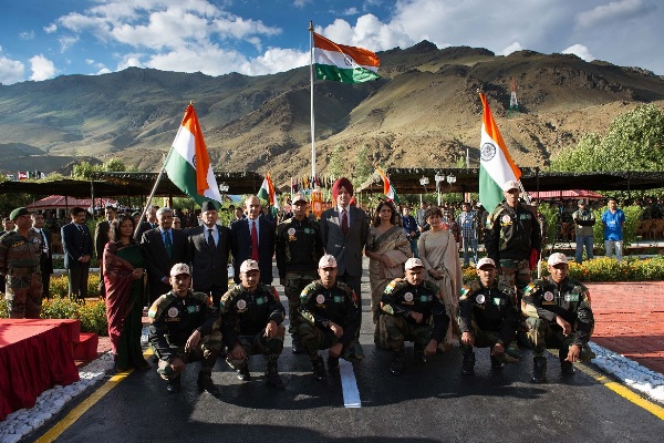 Indian Army's 'Shwet Ashw' team successfully concludes the expedition to Dras to commemorate Kargil War Heroes