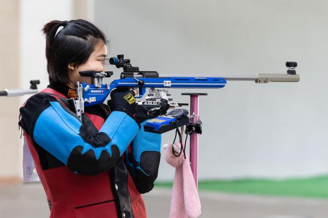 18-year-old Wang Zeru claims 0.1-point victory in her World Cup debut