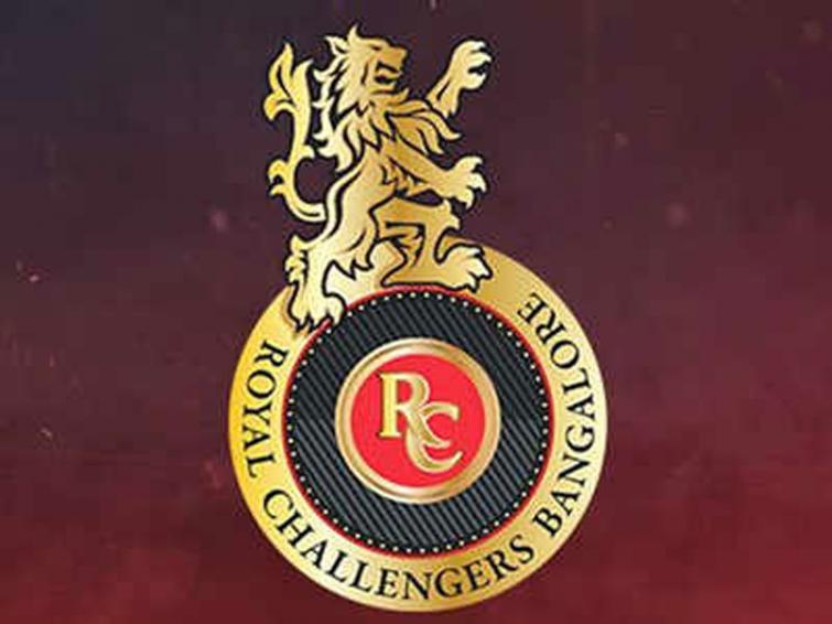 Max Life Insurance announces a partnership with Royal Challengers Bangalore