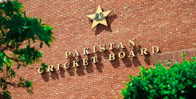 Pakistan name T20I squad for South Africa series