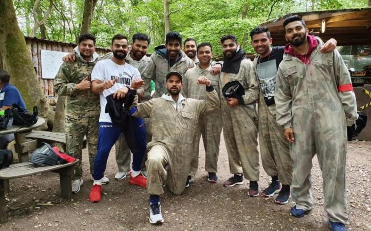 Virat Kohli spends 'fun time' with teammates ahead of first World Cup match