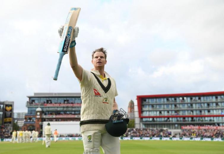 The Ashes: England face challenge in Manchester as Smith hits mesmerising 211