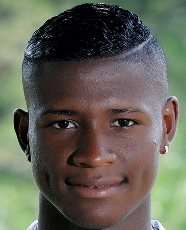 Colombia defender Orejuela joins Gremio