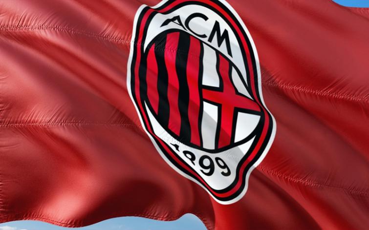 Marco Simone cricitizes AC Milan for selling Piatek