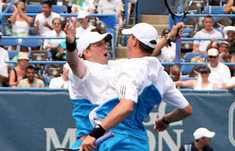 Bryan brothers announce retirement from tennis