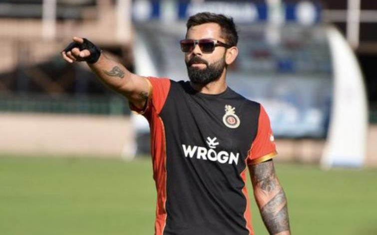 See how Virat Kohli works out at balcony in Dubai for IPL 2020