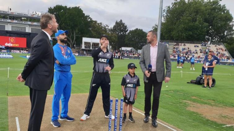 New Zealand win toss, elect to bowl first against India in Hamilton