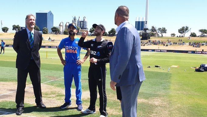 Third ODI: New Zealand win toss, opt to field
