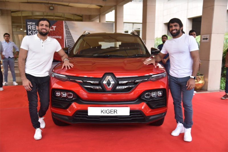 Renault India presents KIGER SUV to Olympic medalist Ravi and Bajrang